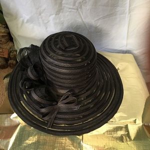 Black GiO Vannio Hat